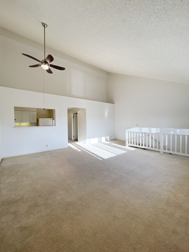 Building Photo - Mililani - Kumelewai Court - 2 bed, 1 bath...