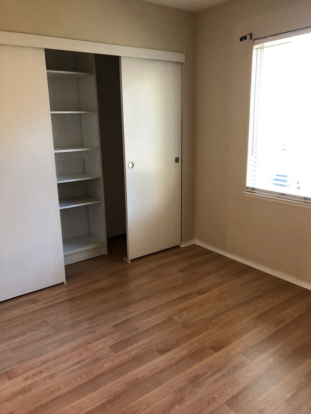 Building Photo - 4721 Nicol Cmn