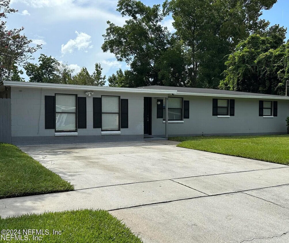 Primary Photo - 5758 Tampico Rd