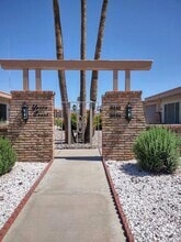 Building Photo - 10206 W Campana Dr