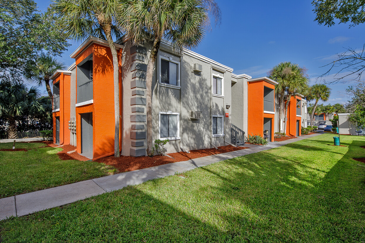 Primary Photo - Windward Apartments