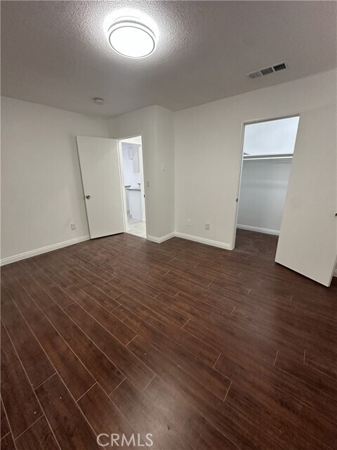 Foto del edificio - 9168 G