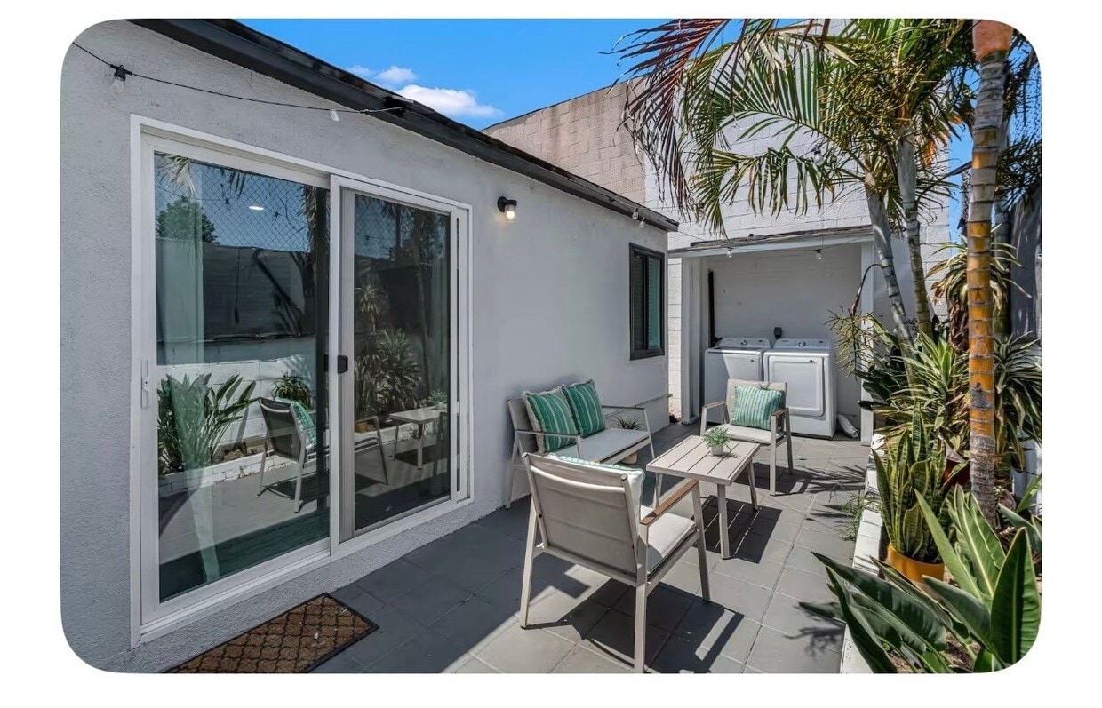 Photo - 15112 Orange Ave (Paramount, CA)