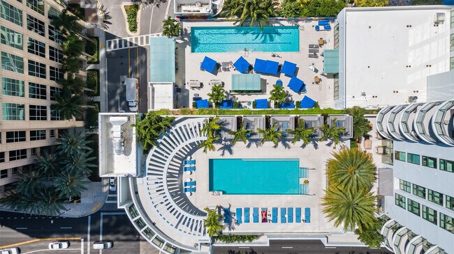 Foto del edificio - 100 E Las Olas Blvd