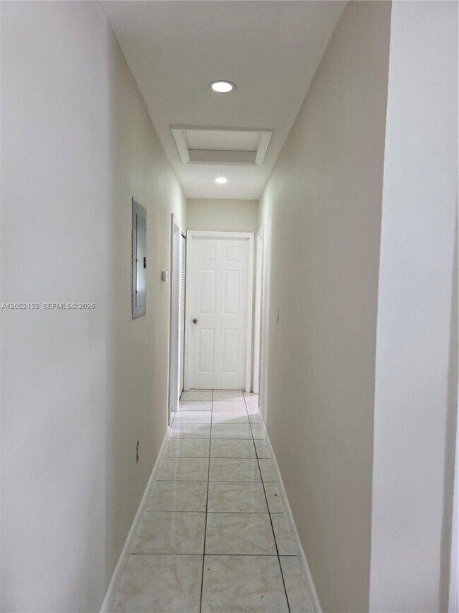 Foto del edificio - 12235 NW 17th Ct