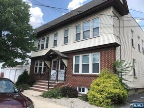 Building Photo - 9 Schuyler Ct
