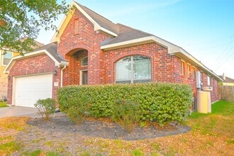 Building Photo - 23719 Parkwater Bridge Ln