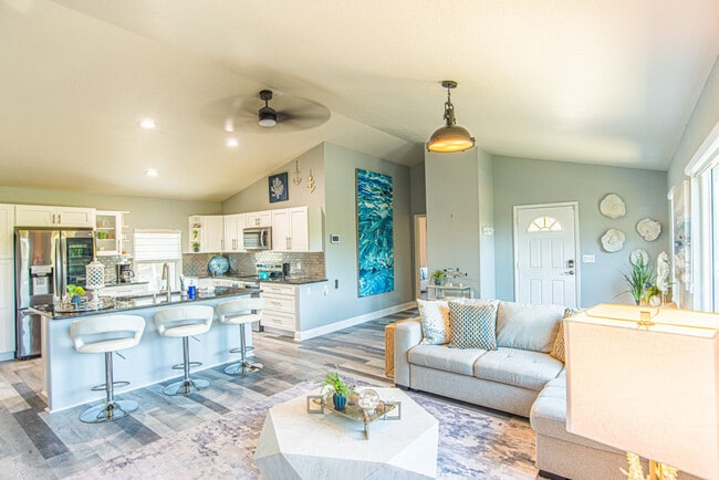 Foto del edificio - 2247 S Waterman Dr