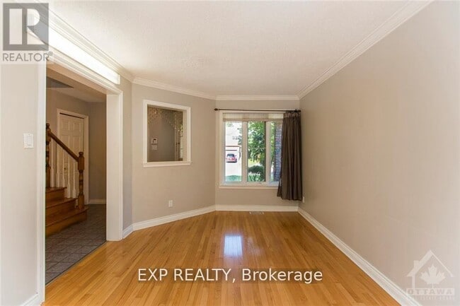 Building Photo - 100 Hunterswood Crescent