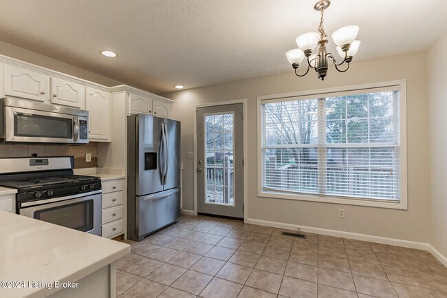 Building Photo - 147 Midway Dr