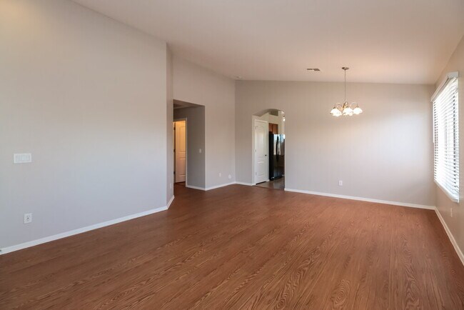 Building Photo - 25549 W Winslow Ave