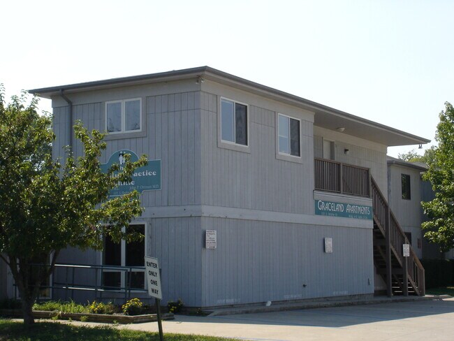 Building Photo - 101 S Shafer St