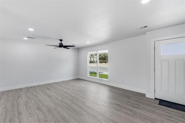 Building Photo - 2025 Red Cloud Dr