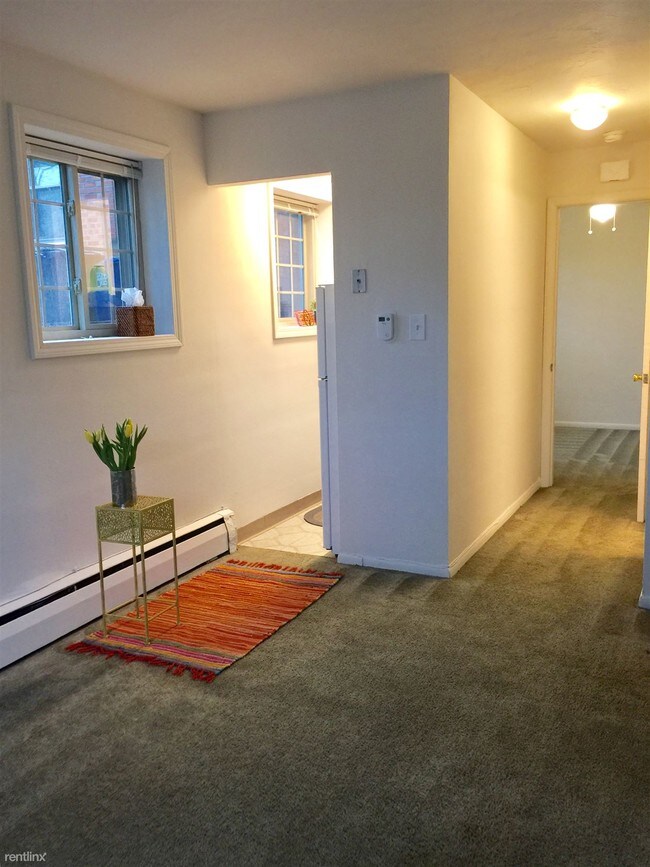 Building Photo - 1 br, 1 bath  - Kenilworth Apartments 204S