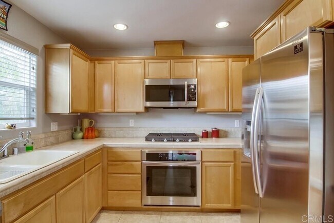 Foto del edificio - 2921 E St