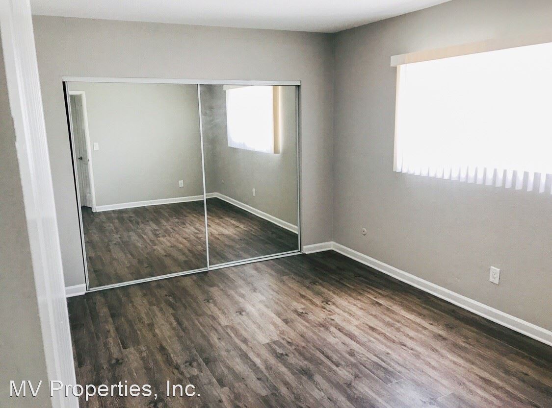 Foto principal - 3470 Monroe Ave