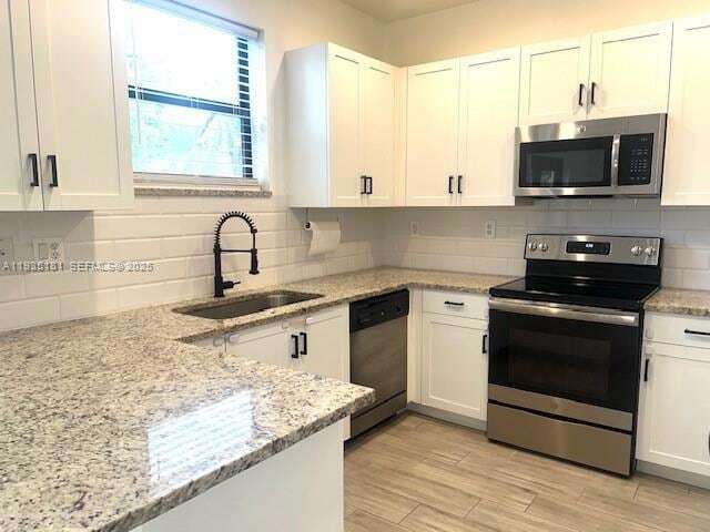 Foto del edificio - 5505 NW 27th Ct