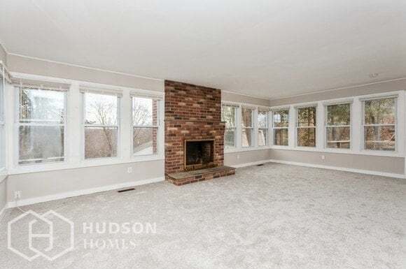 Building Photo - NOW AVAILABLE! 57 Brookdale Rd, Seymour, C...