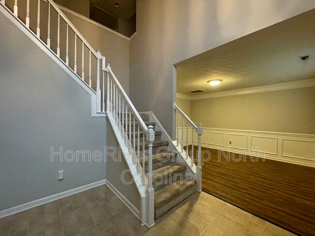 Building Photo - 5111 Eagle Creek Dr