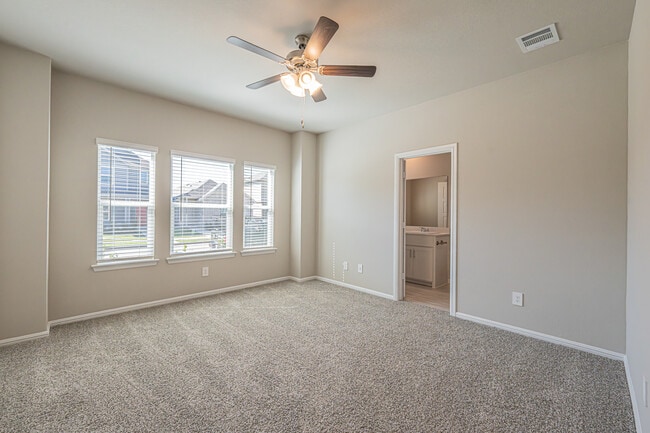 Foto del edificio - 3113 Pecan Farm Ln