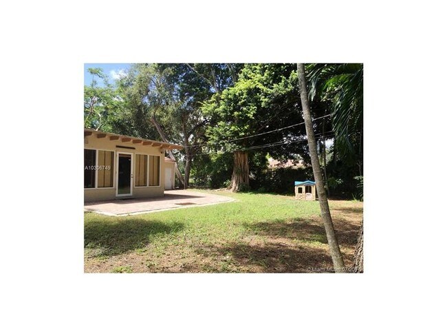 Foto del edificio - 29 NE 98th St