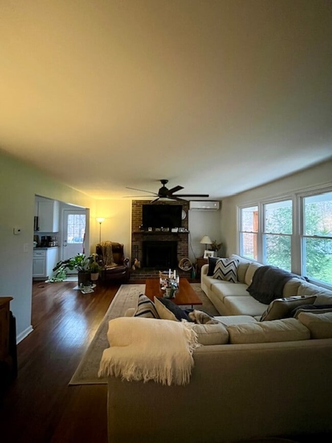 Foto del edificio - 603 Stagecoach Rd