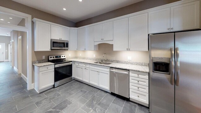 Foto del edificio - 4BR/2BA Fort Sanders Home | Walk to UTK | ...