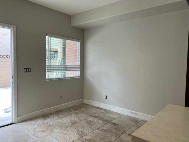 Foto del edificio - 14894 Van Buren St