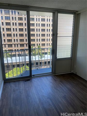 Building Photo - 1617 Kapiolani Blvd