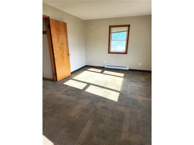 Foto del edificio - 308 S 3rd St