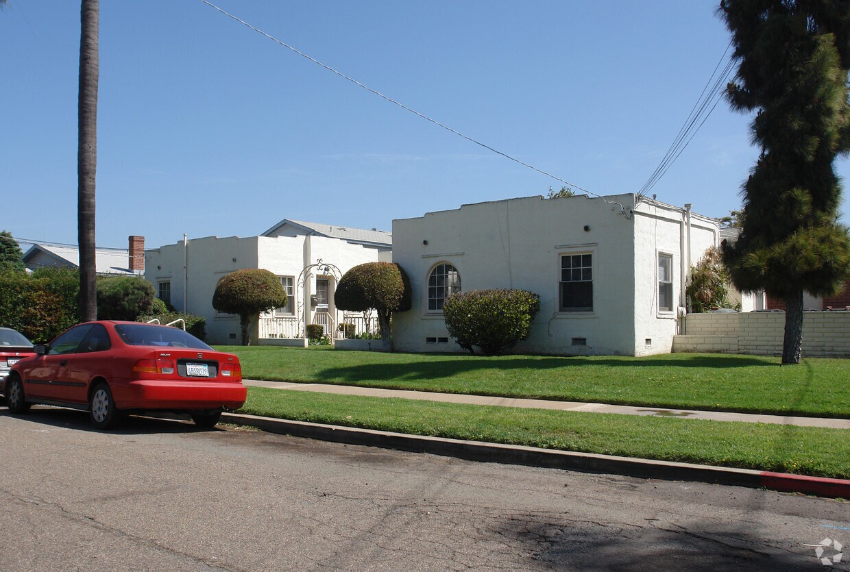Primary Photo - 329 Del Mar Ave