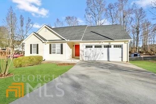 Building Photo - 217 Hunt Club Cir