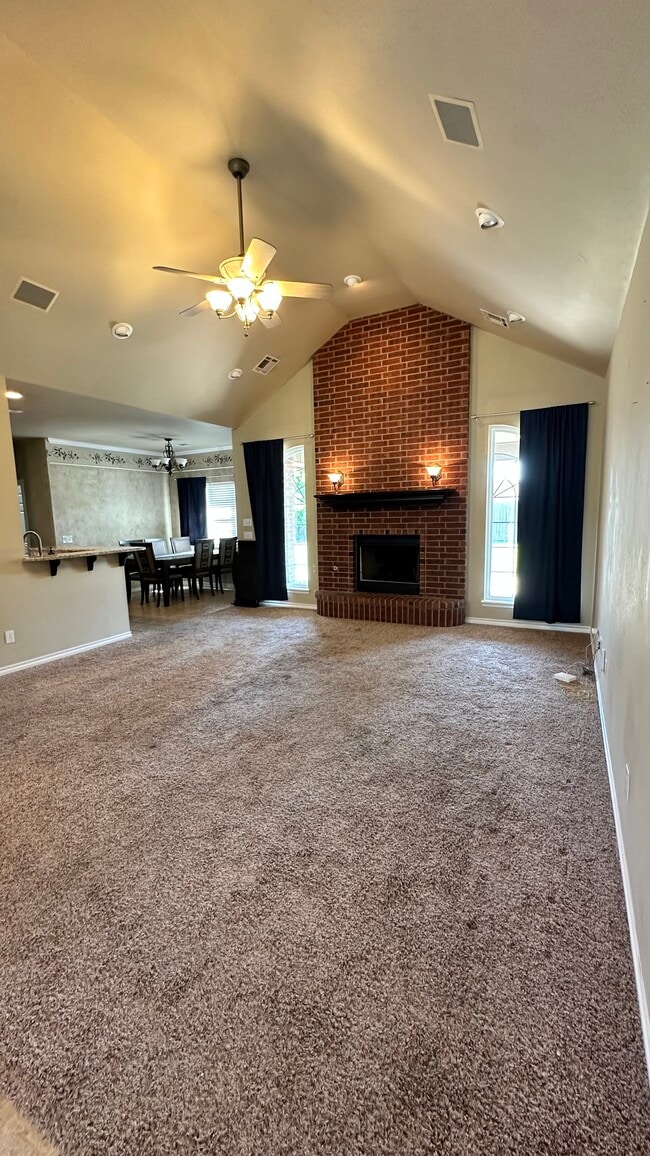 Building Photo - 601 Bear Run