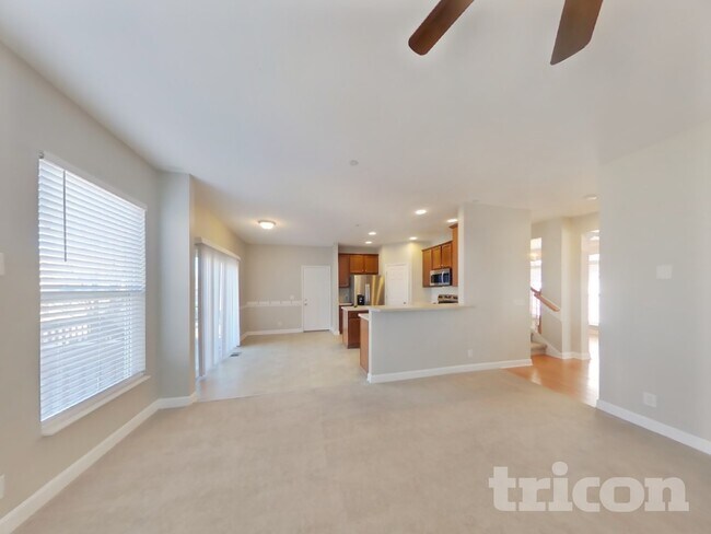 Foto del edificio - 1307 Creekside Dr