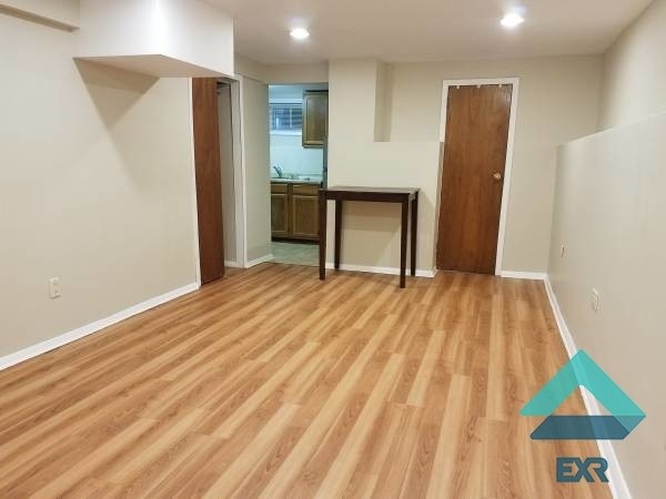 Foto del edificio - 713 E 3rd St