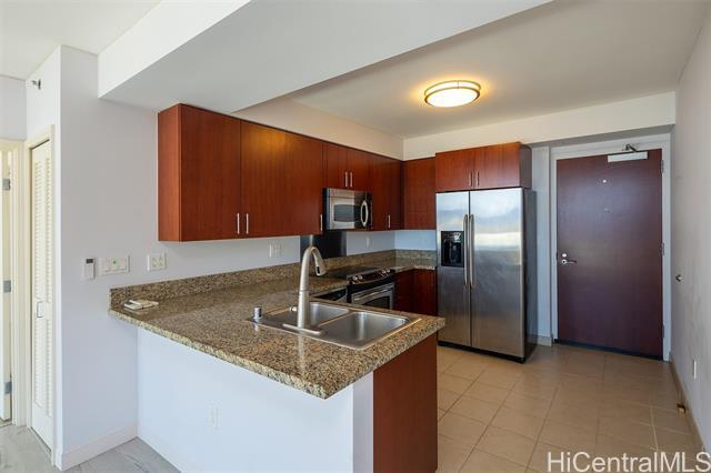 Building Photo - 909 Kapiolani Blvd