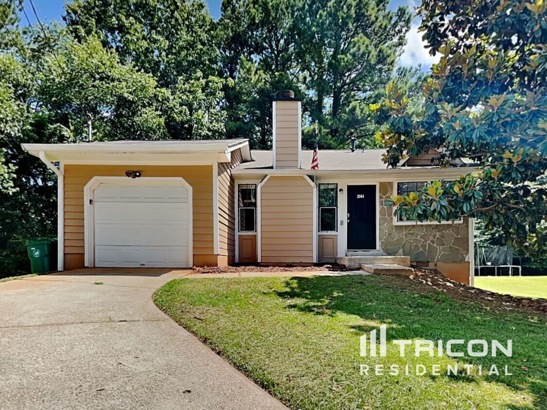 Primary Photo - 2064 Drake Court Lithonia GA