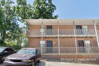 Building Photo - 8820 Thomas St