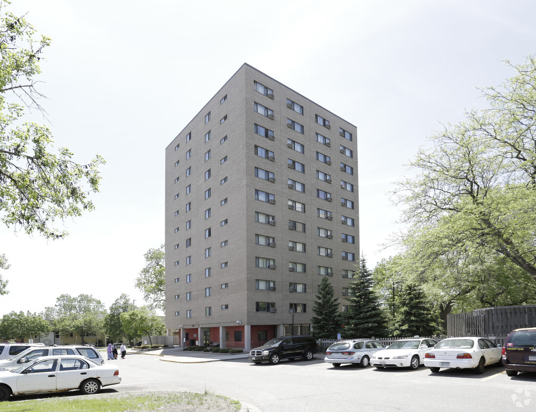 Building Photo - Elliot Twins Apartments