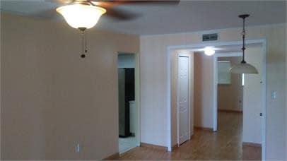 Building Photo - 807 Sky Lake Cir