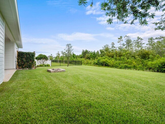 Building Photo - 4 bedroom, 3 bath home in Grand Landings G...
