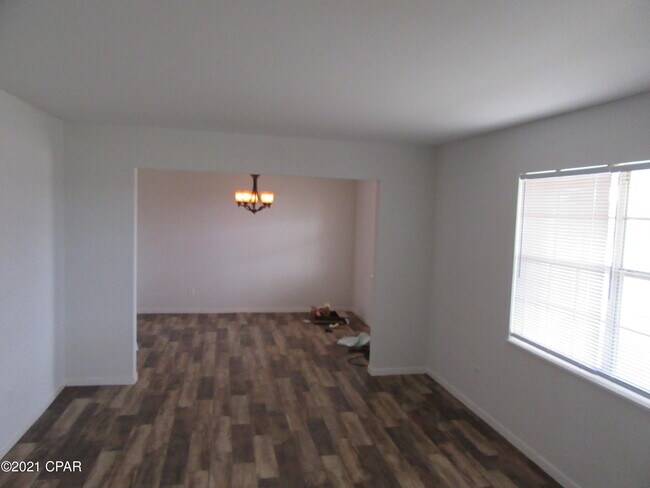 Foto del edificio - 5113 Park St