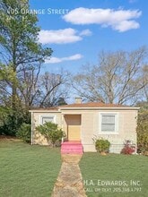 Building Photo - 405 Orange St