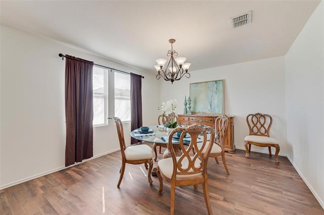 Foto del edificio - 13119 Cleburne Dr