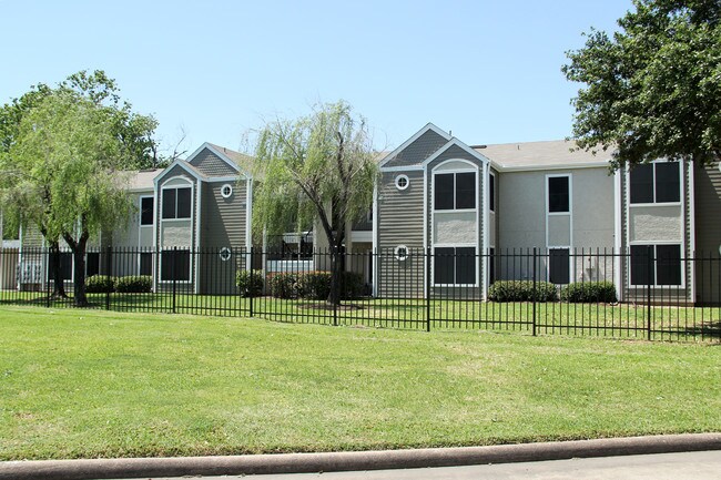 Willow Green Apartments Apartments Houston, TX