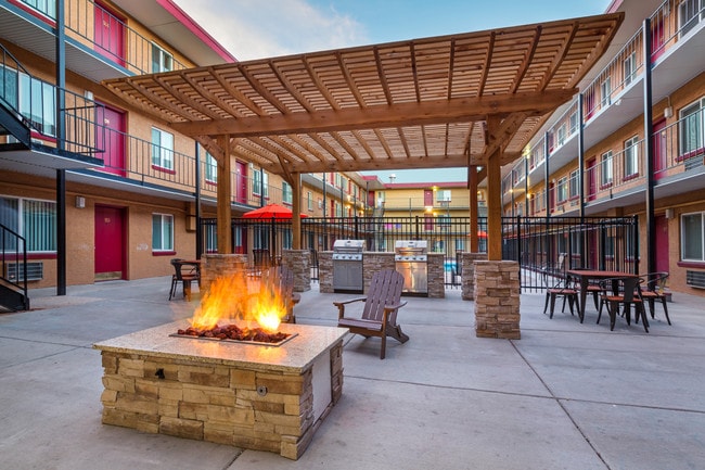 Building Photo - Newport Square Apartments - Historical Access