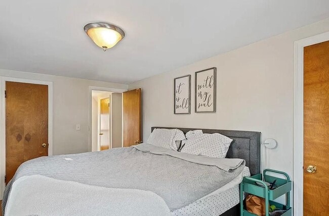 Foto del edificio - 2416 Aleda Ave SE