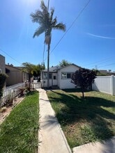 Building Photo - 8816 La Mesa Blvd