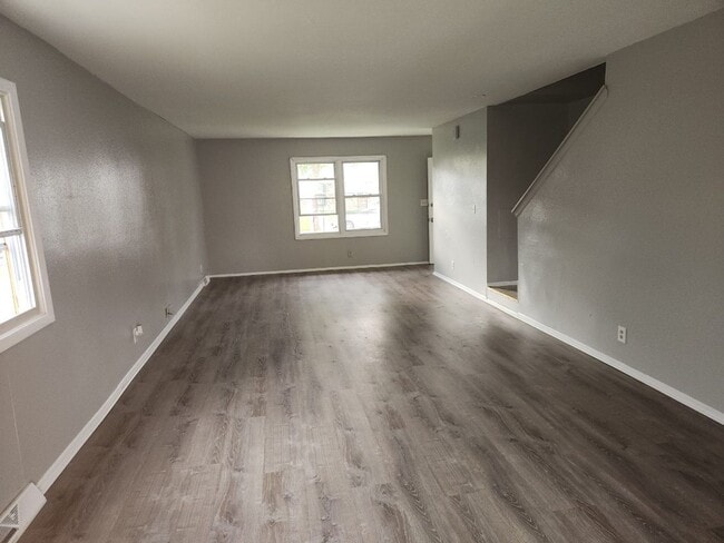 Foto del edificio - 6448-6450 N 106th St