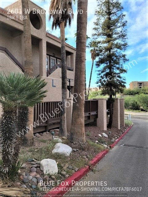 Building Photo - 1 bedroom, 1 bathroom close to downtown